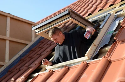 Pose de fenêtres de toit Velux à Négreville
